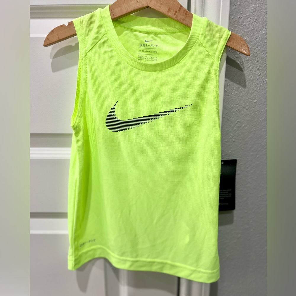 Brand new! Toddler boy’s Nike tank